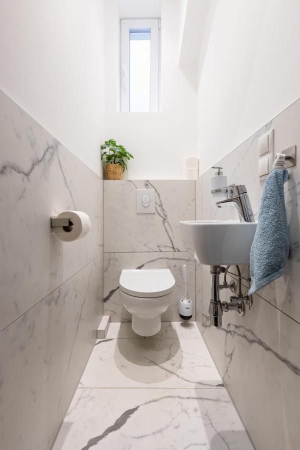 Cozy Apartment, 2 Private Terraces, 8 Min To City Center Vienna Esterno foto