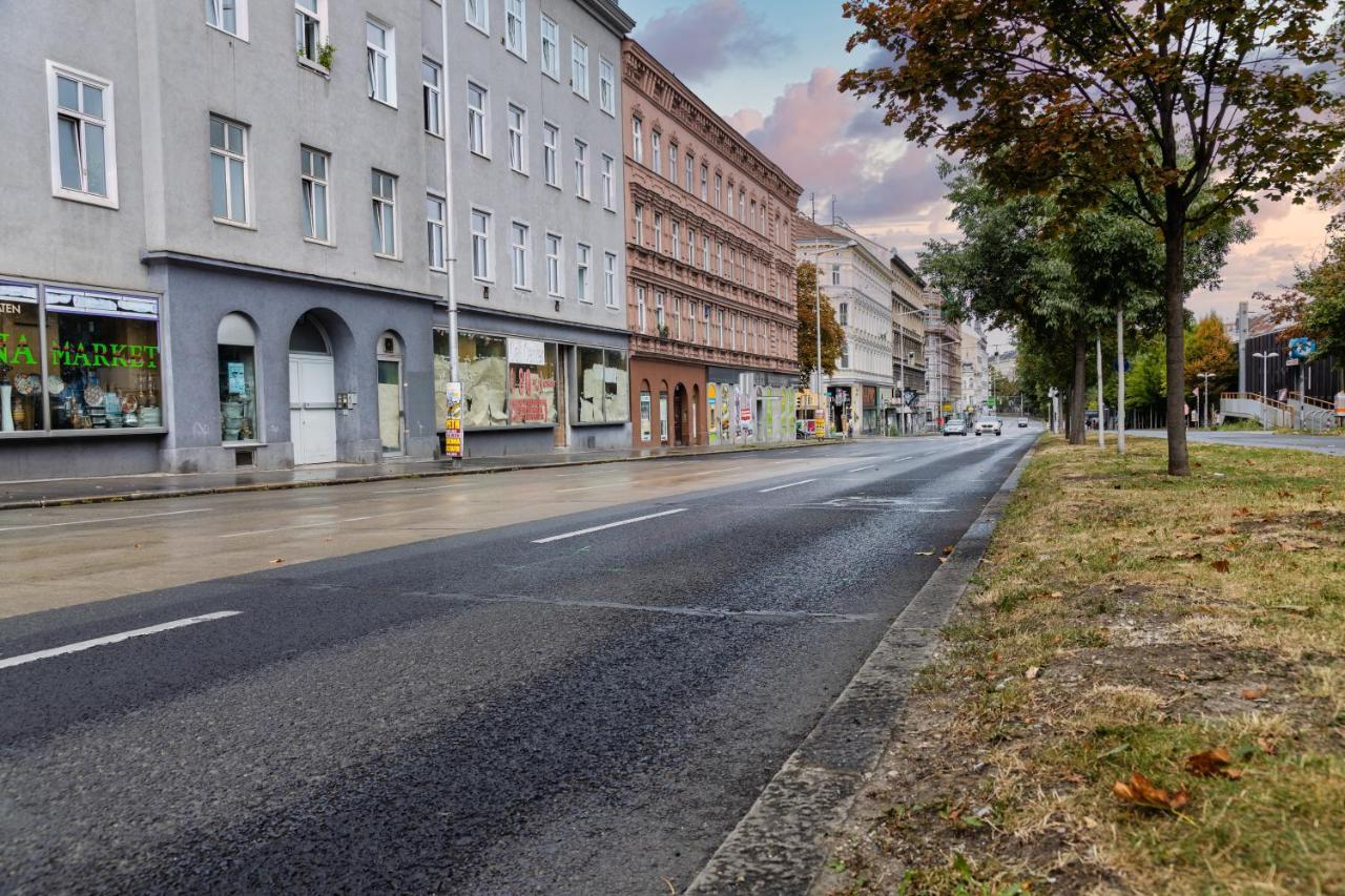 Cozy Apartment, 2 Private Terraces, 8 Min To City Center Vienna Esterno foto